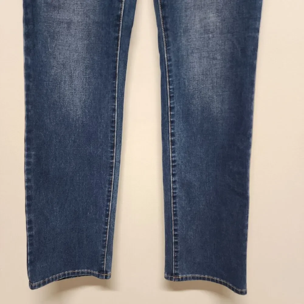 Liverpool Womens Straight Leg Jeans Size 6 28x32 Medium Wash Stretchy Soft Sadie